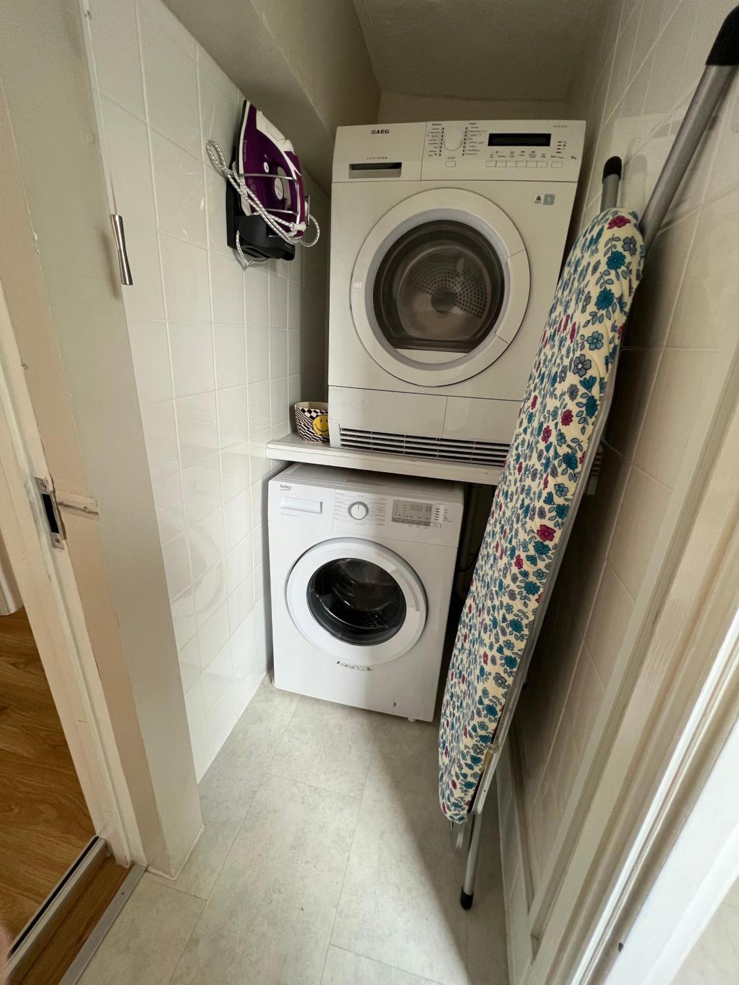 Stay In Yeovil Town Centre, Large 2 Bd Apt With Parking, Sleeps 4 外观 照片